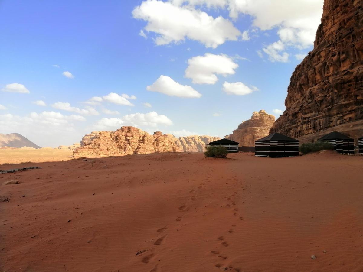 Wadirum Desert Tours Camp ワディ ・ラム エクステリア 写真